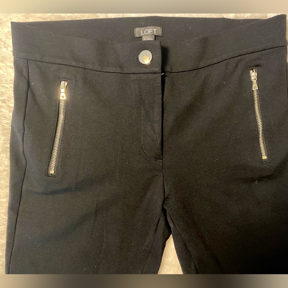 Loft women’s black pants with zipper detail at pockets